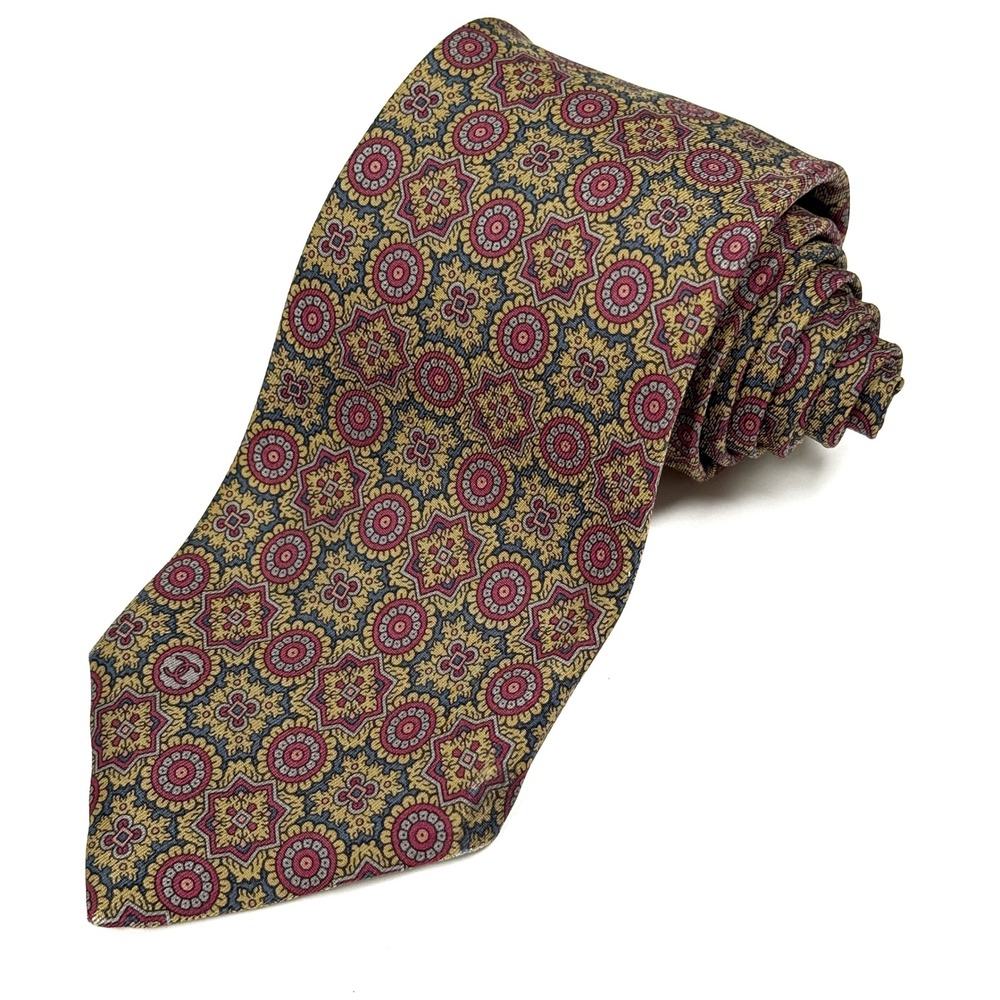 CHANEL Paris Necktie Gold Burgundy Medallion Logo Men's‎ Luxury Designer Tie